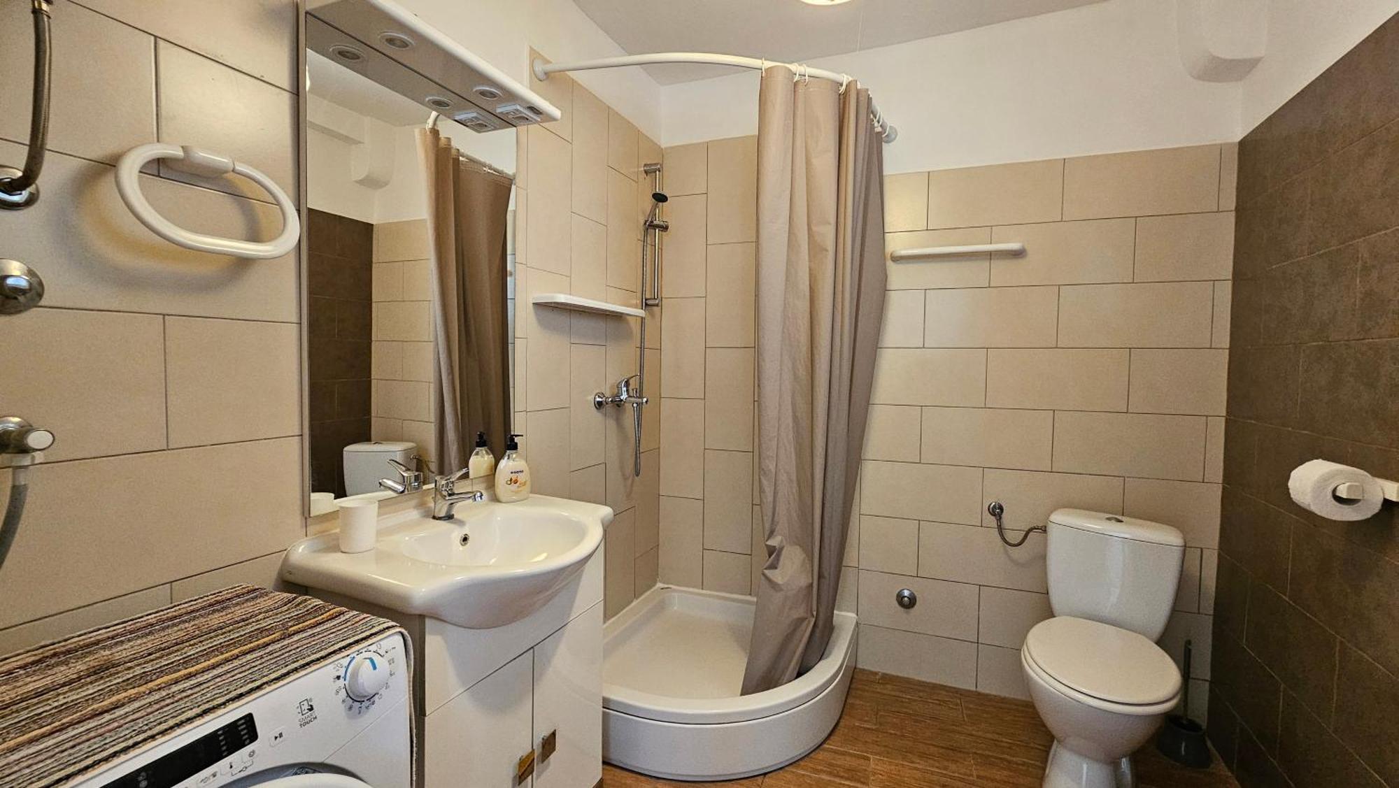 פורץ Eufrasiana Apartments מראה חיצוני תמונה