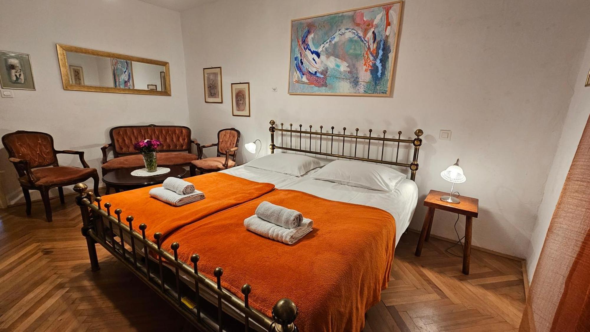 פורץ Eufrasiana Apartments מראה חיצוני תמונה