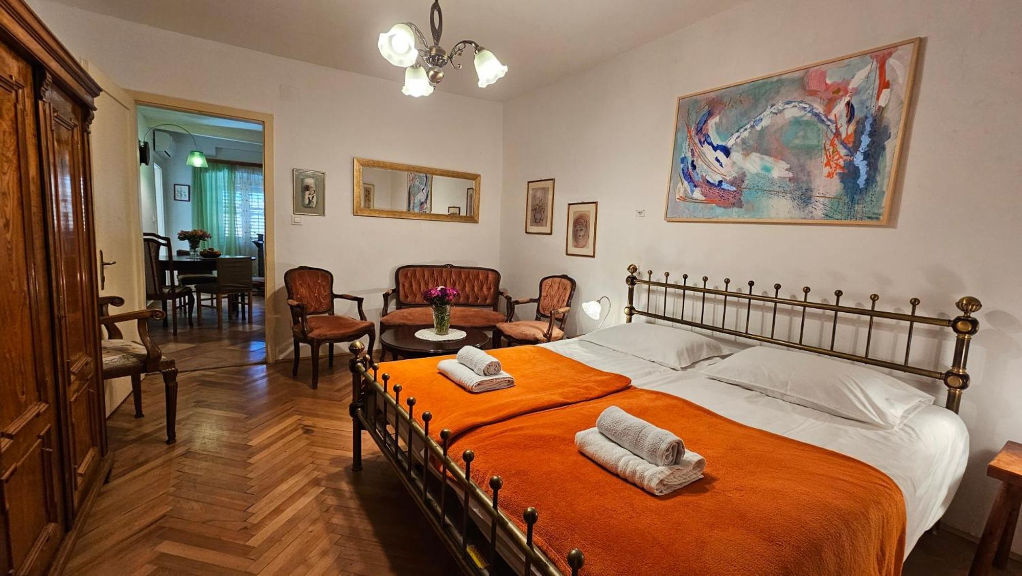 פורץ Eufrasiana Apartments מראה חיצוני תמונה