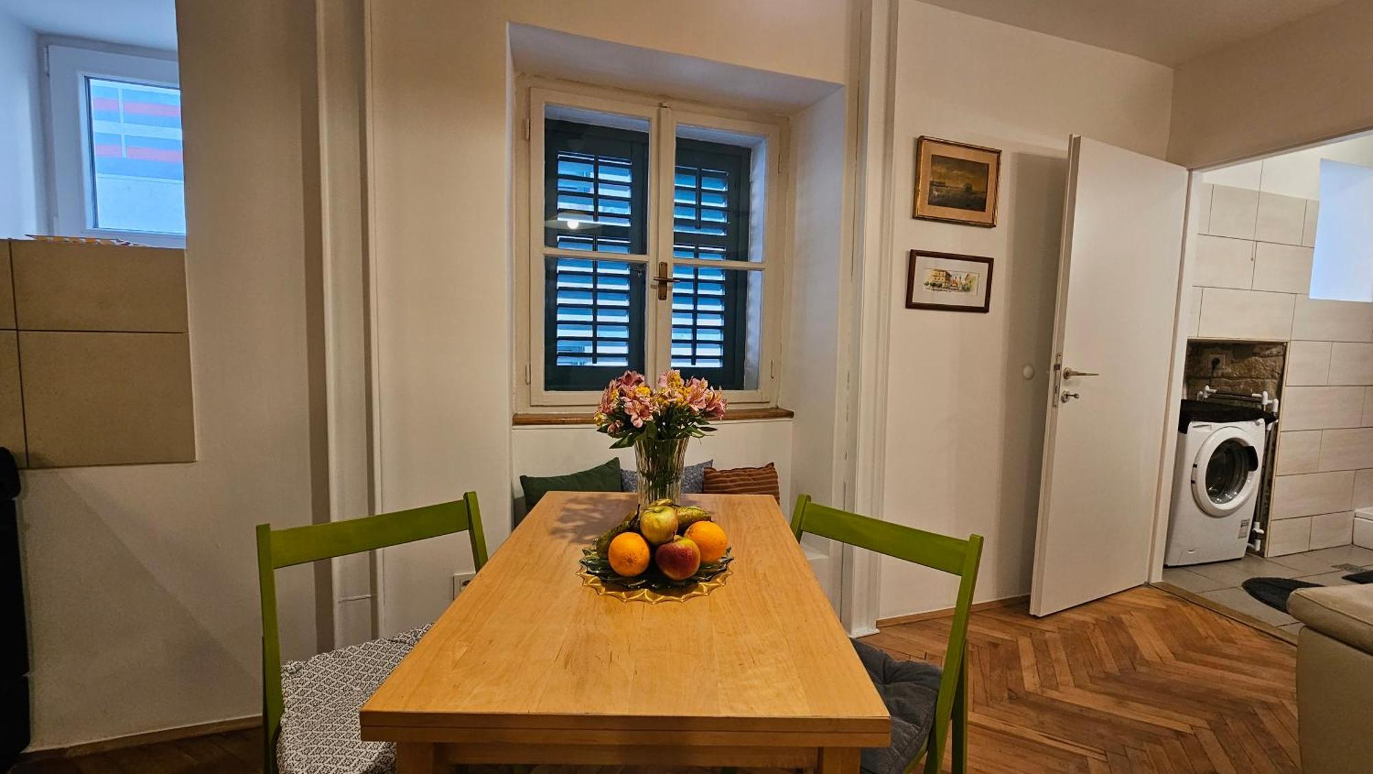 פורץ Eufrasiana Apartments מראה חיצוני תמונה