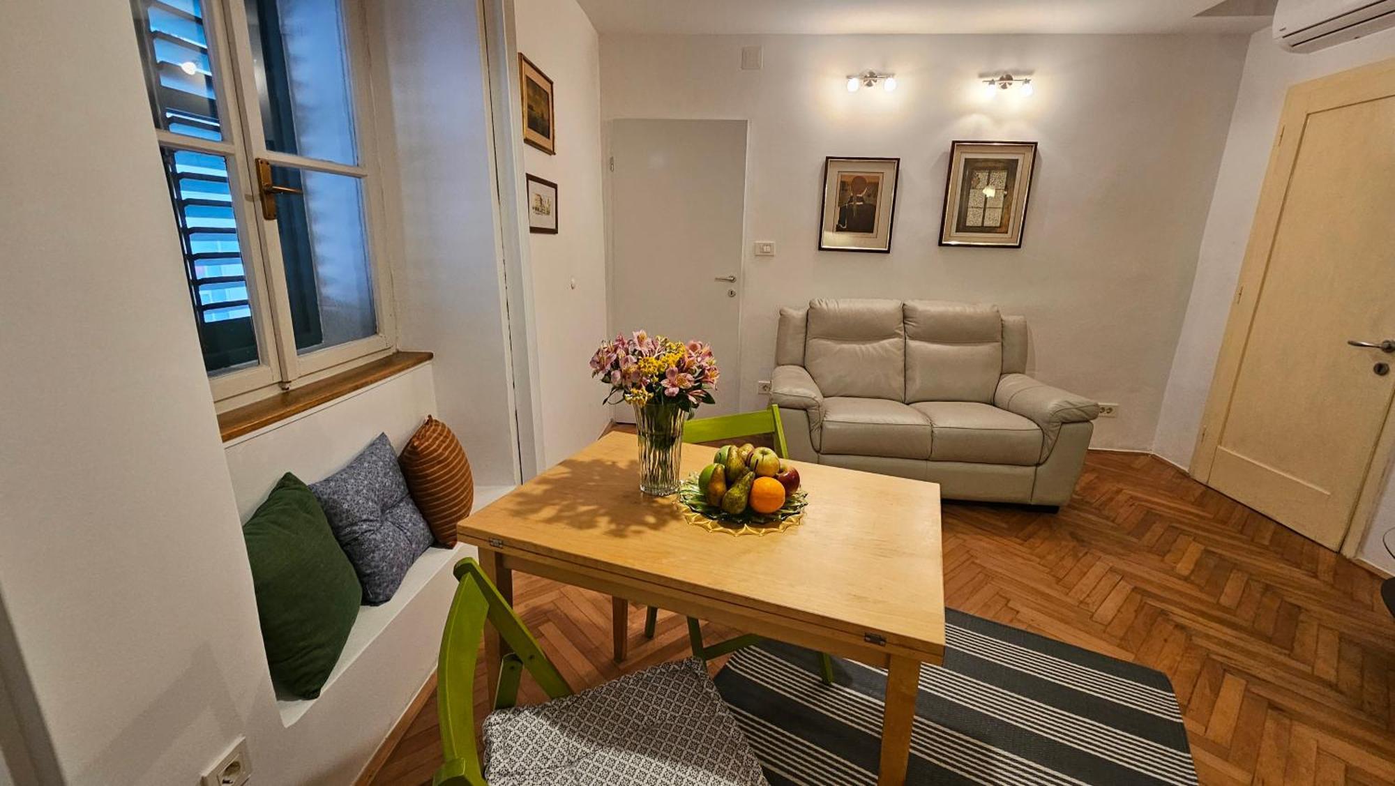 פורץ Eufrasiana Apartments מראה חיצוני תמונה